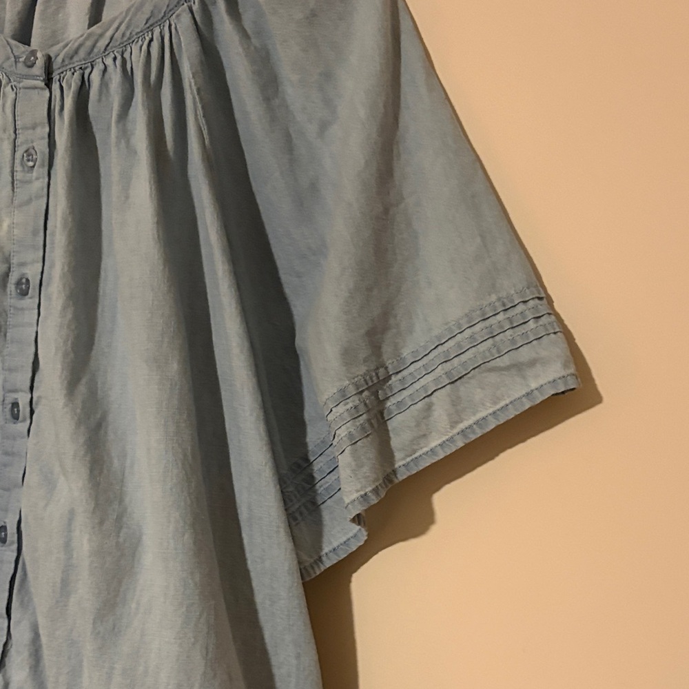 Light Blue Button-Up Blouse - Picture 2 of 3